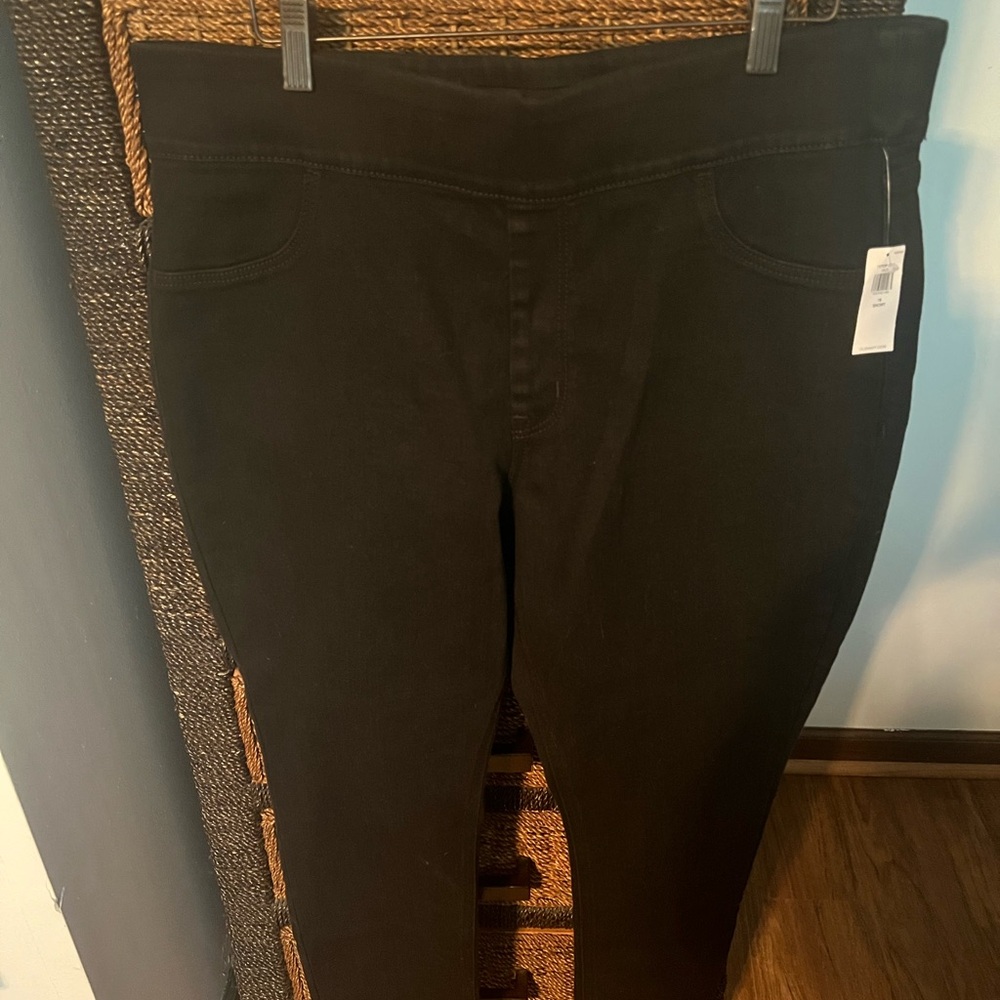 Old Navy Women’s Black Denim Stretch Jeans